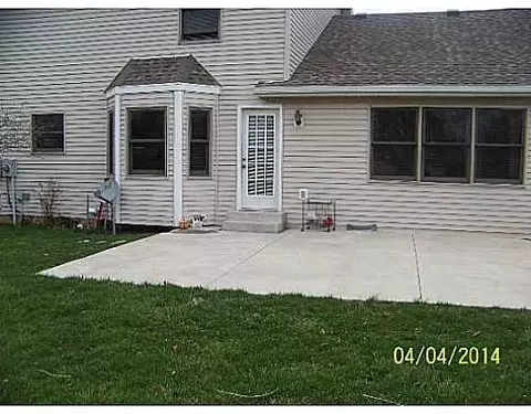 2453 Knobs End Ct, Springfield, OH 45502 photo 3