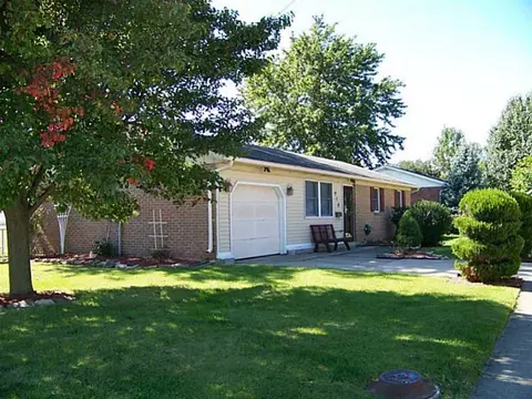910 South, Celina, OH 45822 photo 1