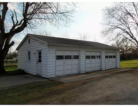 2715 Springfield Xenia, Springfield, OH 45506 photo 3