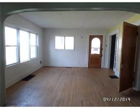 214 S Main, De Graff, OH 43318 photo 2