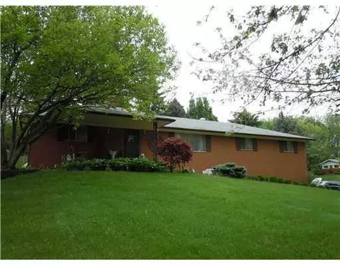 2613 Marinette, Springfield, OH 45503 photo 1