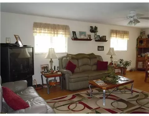 2613 Marinette, Springfield, OH 45503 photo 3