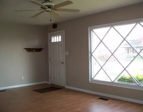 1115 Sunset Dr, Celina, OH 45822 photo 3