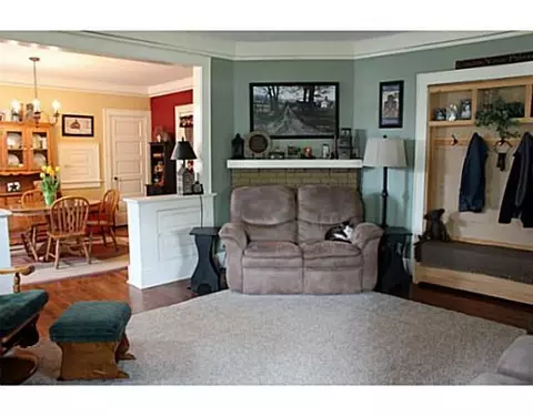 1129 Elm St, Springfield, OH 45503 photo 3