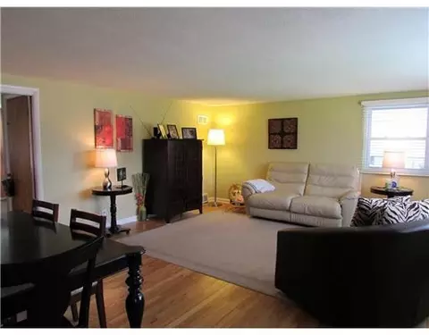 606 W Harding Rd, Springfield, OH 45504 photo 3