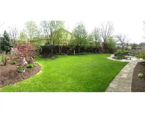 3008 Clarion Dr, Springfield, OH 45503 photo 2