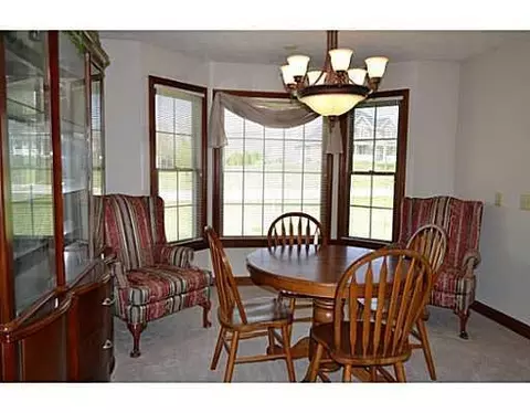 5070 Hearthstone Dr, Springfield, OH 45502 photo 5