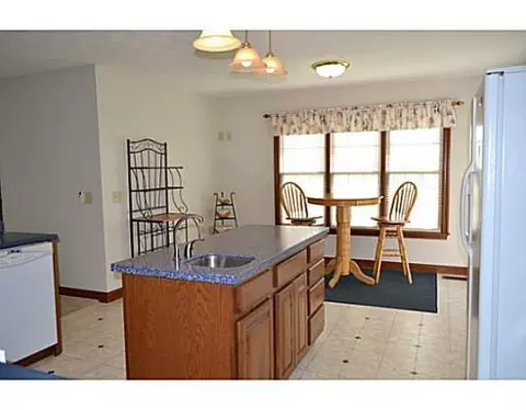 5070 Hearthstone Dr, Springfield, OH 45502 photo 11