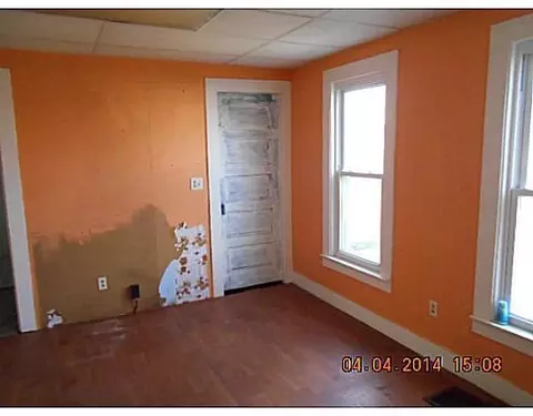 522 Linwood Ave, Springfield, OH 45505 photo 2