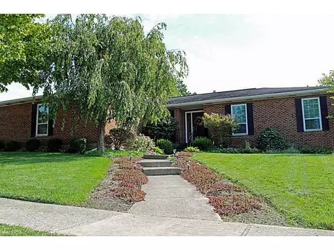 925 Santa Monica, Springfield, OH 45503 photo 1