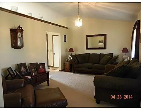 5823 Morris Rd, Springfield, OH 45502 photo 9