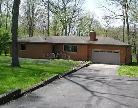 8051 Springfield Jamestown Rd, Springfield, OH 45502 photo 1
