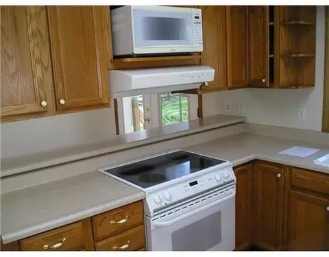 8051 Springfield Jamestown Rd, Springfield, OH 45502 photo 7