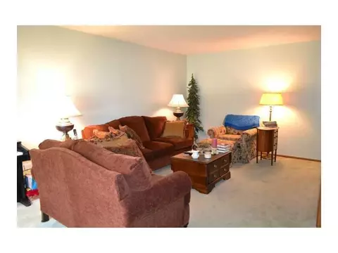 708 Grandview Dr N #..., Springfield, OH 45503 photo 6