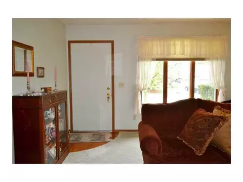 708 Grandview Dr N #..., Springfield, OH 45503 photo 2