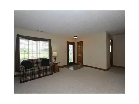 2953 S Tecumseh, Springfield, OH 45502 photo 2
