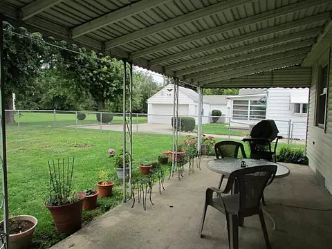 227 W Roseland, Springfield, OH 45503 photo 10