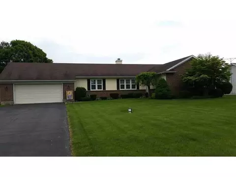 4636 Bosart Rd, Springfield, OH 45503 photo 1