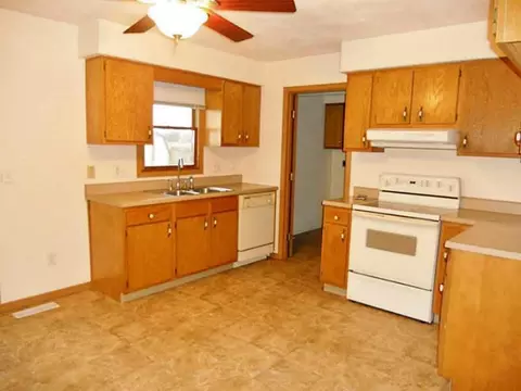 1706 Mockingbird Ln, Celina, OH 45822 photo 4