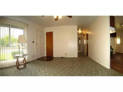 643 W John St, Springfield, OH 45506 photo 3