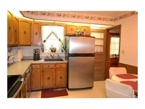 1140 White Oak Dr, Springfield, OH 45504 photo 9