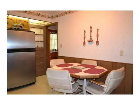 1140 White Oak Dr, Springfield, OH 45504 photo 6
