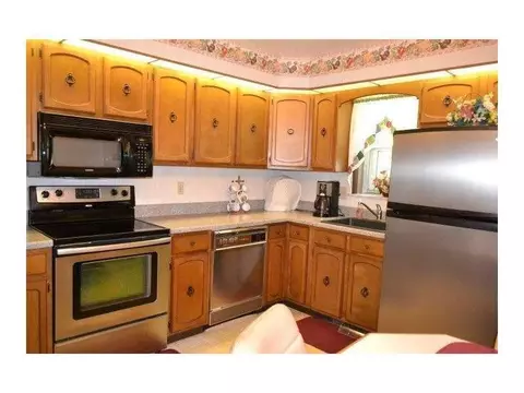 1140 White Oak Dr, Springfield, OH 45504 photo 7