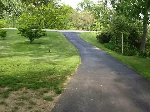 2515 Troy Rd, Springfield, OH 45504 photo 2