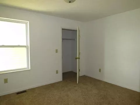 2515 Troy Rd, Springfield, OH 45504 photo 13