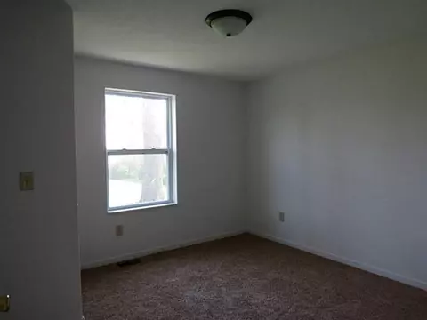2515 Troy Rd, Springfield, OH 45504 photo 11