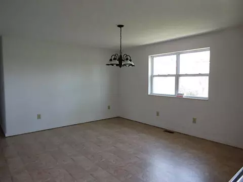 2515 Troy Rd, Springfield, OH 45504 photo 7