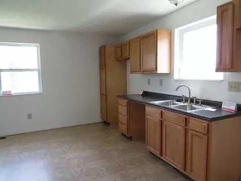 2515 Troy Rd, Springfield, OH 45504 photo 6