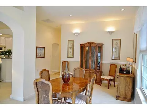 2415 Greystone Ln, Springfield, OH 45503 photo 7