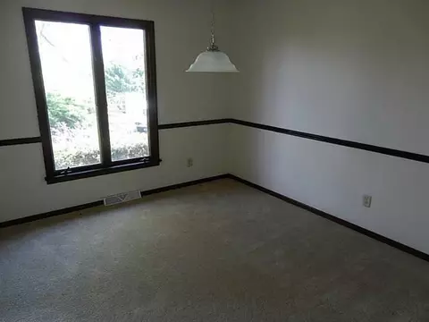 6200 Plateau, Springfield, OH 45502 photo 2