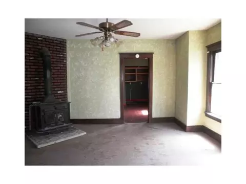 2279 Columbus, Springfield, OH 45503 photo 5
