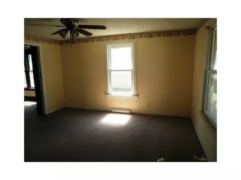 2279 Columbus, Springfield, OH 45503 photo 4