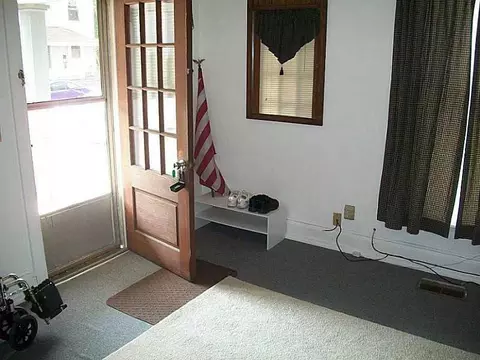 607 S York, Springfield, OH 45505 photo 2