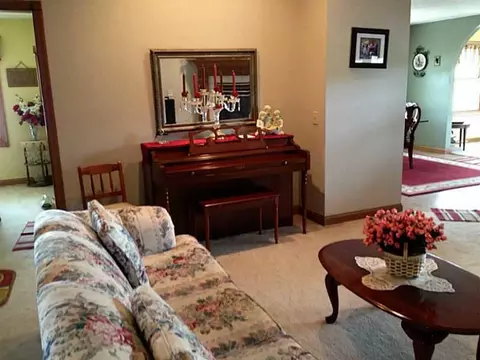 730 Falkirk, Springfield, OH 45502 photo 9
