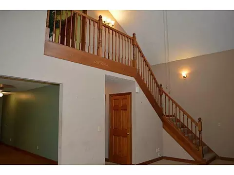 1347 Beverly Ave, Springfield, OH 45504 photo 2