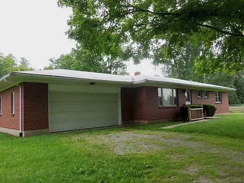 4148 Snyder Domer, Springfield, OH 45502 photo 2