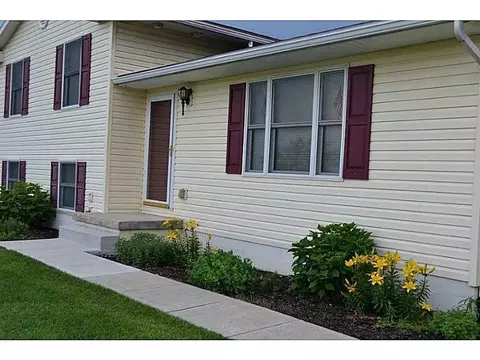 6253 Harvest St, Springfield, OH 45502 photo 2
