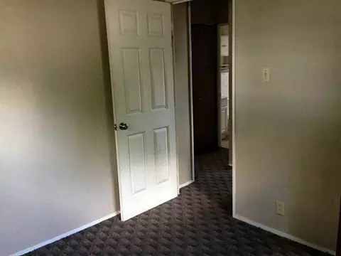 2404 Van Buren St, Springfield, OH 45505 photo 7