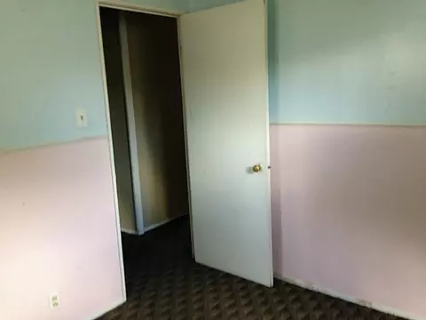 2404 Van Buren St, Springfield, OH 45505 photo 8