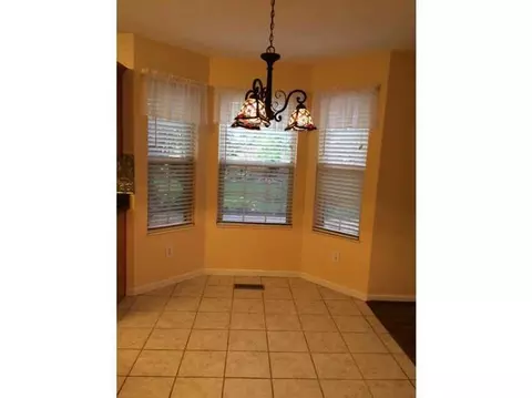 427 Applegate Rd, Englewood, OH 45322 photo 9