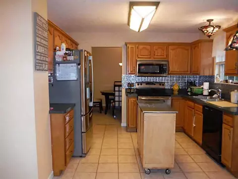 427 Applegate Rd, Englewood, OH 45322 photo 7