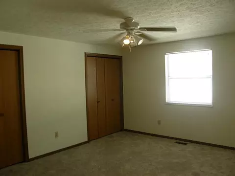 4428 E Ridgewood #.., Springfield, OH 45503 photo 14