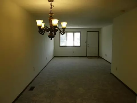 4428 E Ridgewood #.., Springfield, OH 45503 photo 3