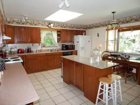 221 Hedge, Springfield, OH 45504 photo 3