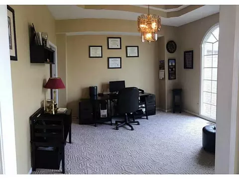 2101 Willow Rd, Springfield, OH 45502 photo 2