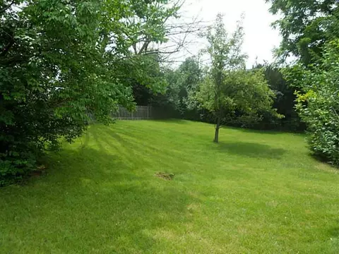 1627 Yorkshire Ct, Springfield, OH 45503 photo 17